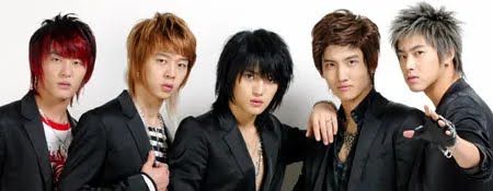 동방신기는 팬픽 공모전을 진행하기도 했다. 사진=SM엔터