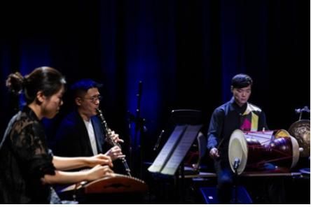 “1+1=THE ONE: Inevitable Encounter” will be held at 3 p.m. on April 4 at Kim Hee-soo Art Center SPACE 1. Photo by Hong Sung-hyun Art Company.