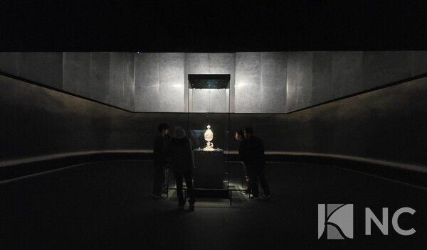 백제금동대향로관에 전시된 '백제금동대향로'=뉴스컬처