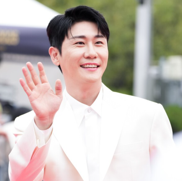 가수 영탁. 사진=산탁클로스