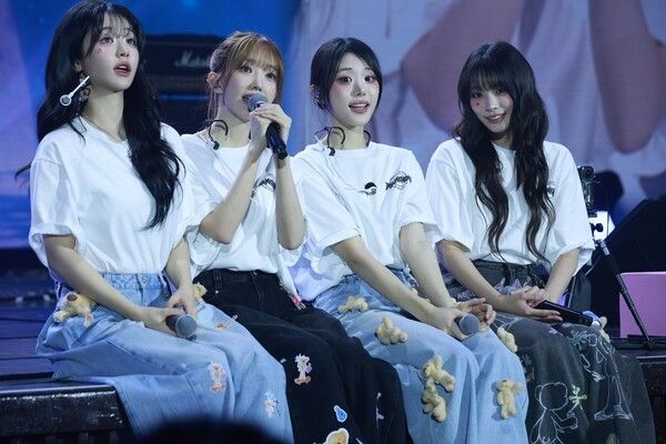 QWER. Photo by Tamago Production.