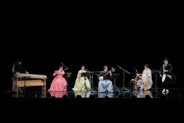 Joint performance from last year’s Korea–Japan Youth Artists Exchange Concert. Photo by National Busan Gugak Center.