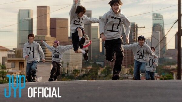 KickFlip. 写真=JYPエンターテインメント