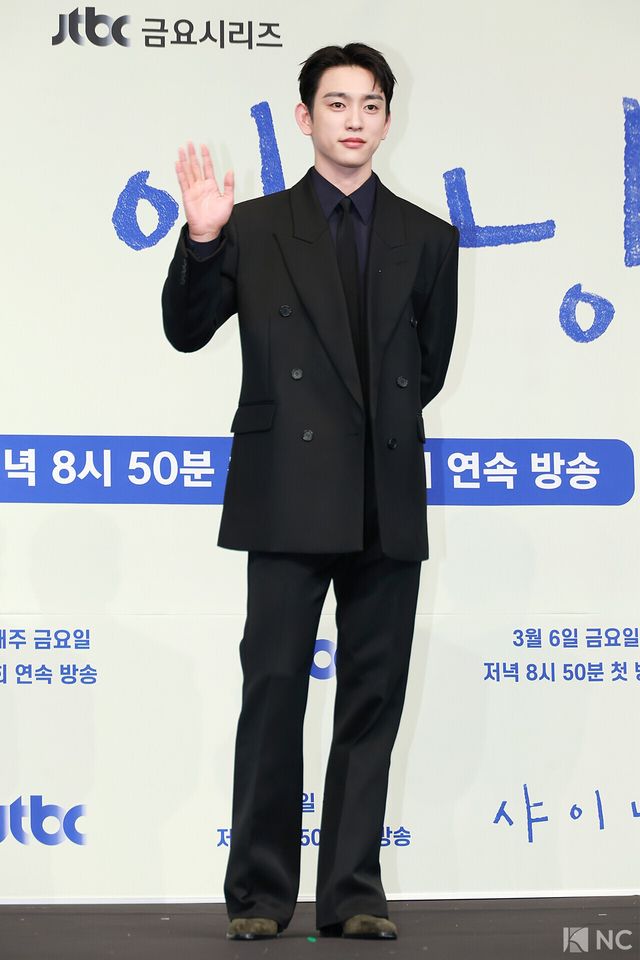 배우 박진영이 5일 오후 서울 구로구 더 링크호텔 서울에서 진행된 JTBC 새 금요시리즈 ‘샤이닝’(극본 이숙연/연출 김윤진) 제작발표회에서 포즈를 취하고 있다. 사진=김규빈 기자