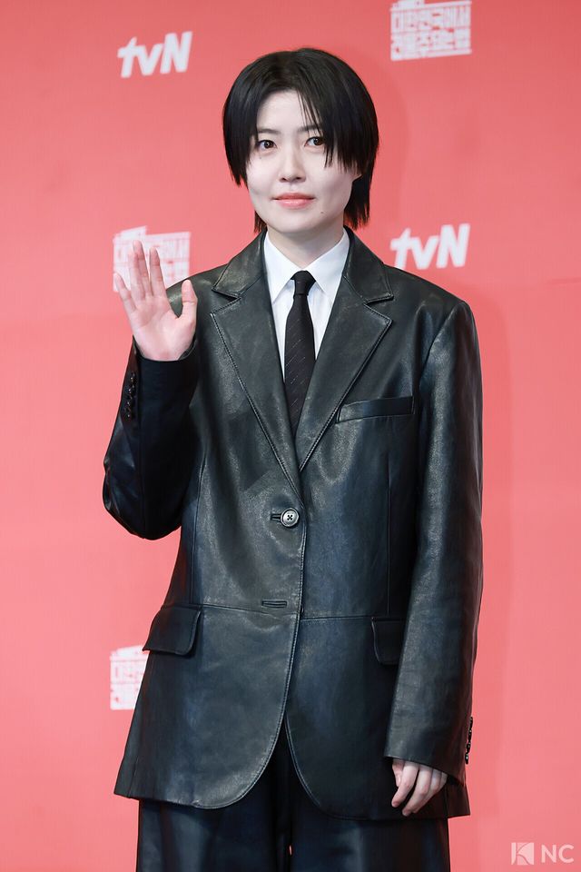 배우 심은경이 9일 오후 서울 구로구 더 링크호텔에서 진행된 tvN 새 토일드라마 ‘대한민국에서 건물주 되는 법’(극본 오한기/연출 임필성) 제작발표회에서 포즈를 취하고 있다. 사진=김규빈 기자