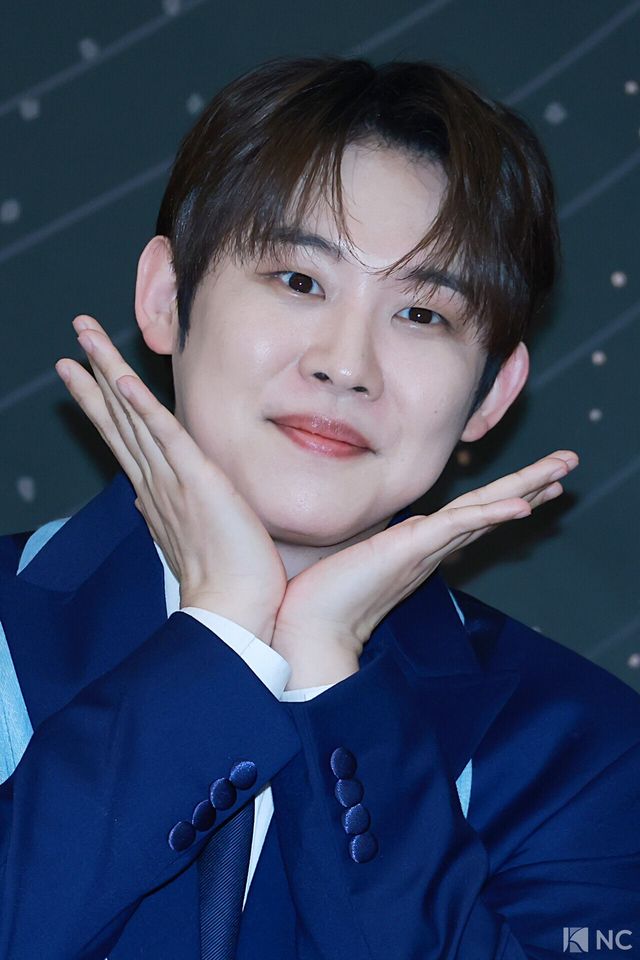 가수 진욱. 사진=김규빈 기자