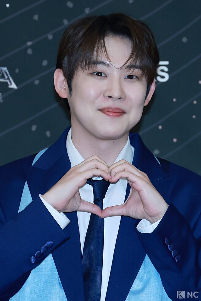 가수 진욱. 사진=김규빈 기자