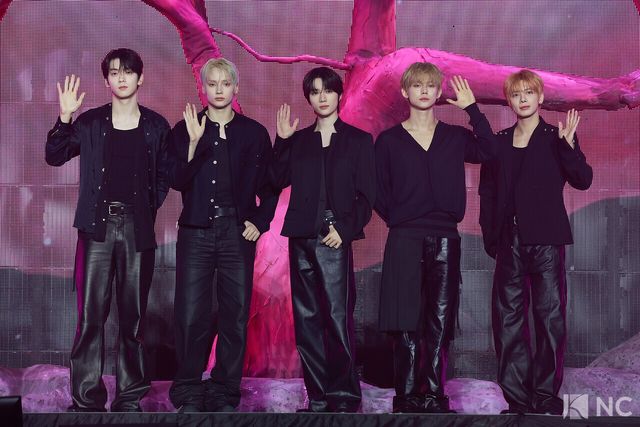 그룹 투모로우바이투게더(TOMORROW X TOGETHER). 사진=김규빈 기자