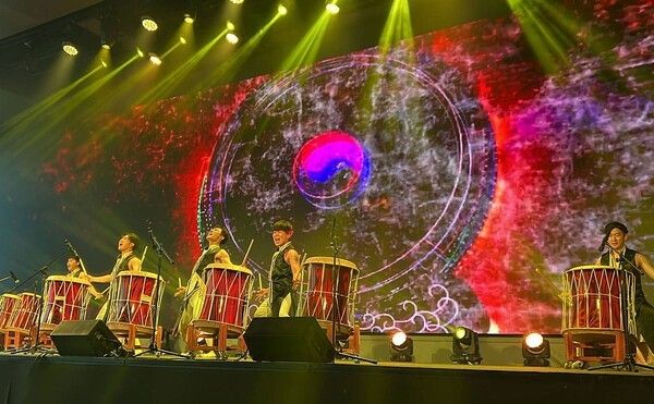 타악그룹 '고리' 공연 장면=고리 홈페이지 제공