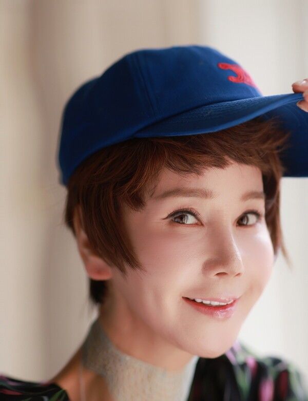 가수 박혜경이 신곡을 내고 가요계 컴백한다. 사진=(주)민사운드그룹