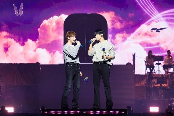 세븐틴 도겸, 승관. 사진=플레디스 엔터테인먼트