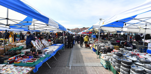 Moran Market in Seongnam. Photo by Seongnam Culture & Tourism.