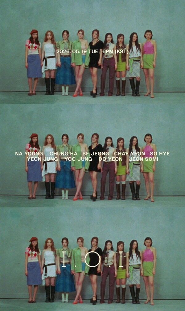 I.O.I. Photo by Swing Entertainment.