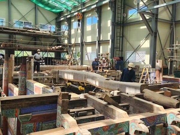 대구 파계사 원통전 해체보수 중점 공개 수리 현장. 사진=국가유산청