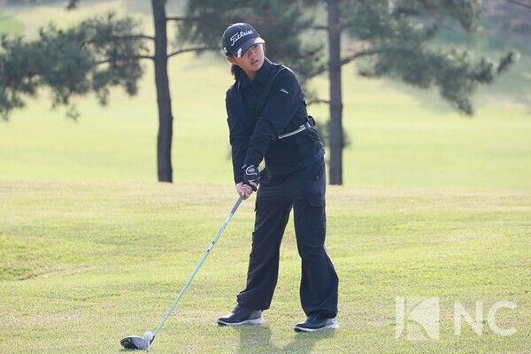 23일 경기 안산시 대부도 더헤븐리조트 내 더헤븐CC에서 2026 유에스 키즈 골프 코리안 챔피언십(U.S. Kids Golf Korean Championship) 2라운드 여자 9-10세 디비전에 출전한 최설이 샷을 날리고 있다. 사진=김규빈 기자