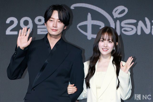 배우 이현욱, 박보영. 사진=김규빈 기자