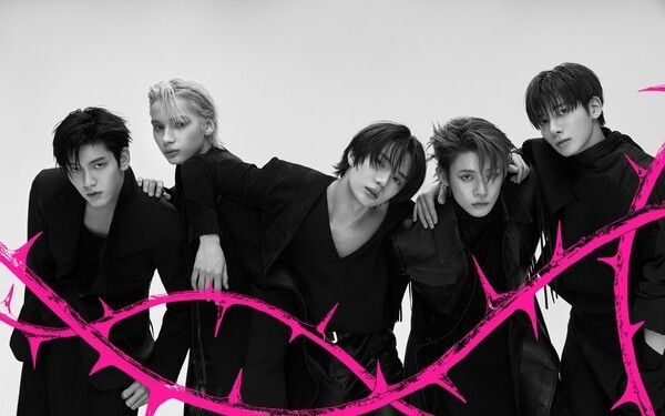 Tomorrow X Together. Photo by BigHit Music.