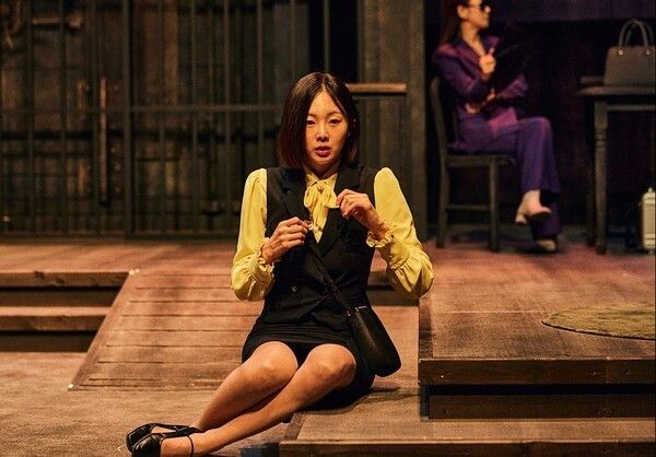 Keum Sae-rok in the play “The French Safe.” Photo by Jangcha, Park Company.