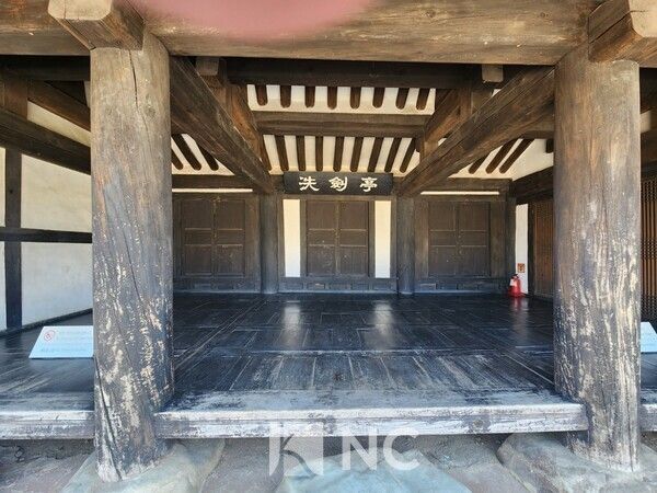 Segumjeong, restored in 1986, is believed to have functioned as a command center. Photo by News Culture.