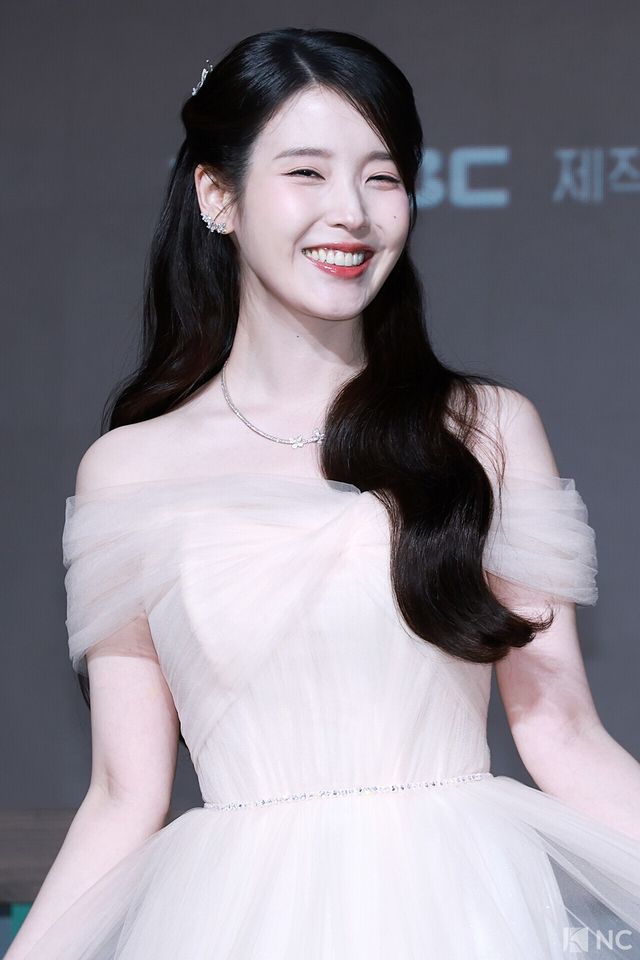 가수 겸 배우 아이유. 사진=김규빈 기자