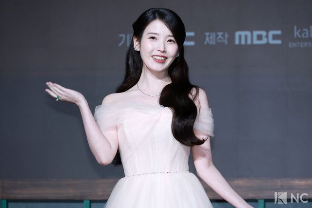 가수 겸 배우 아이유. 사진=김규빈 기자