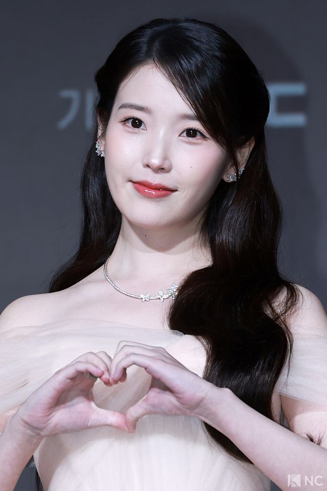 가수 겸 배우 아이유. 사진=김규빈 기자