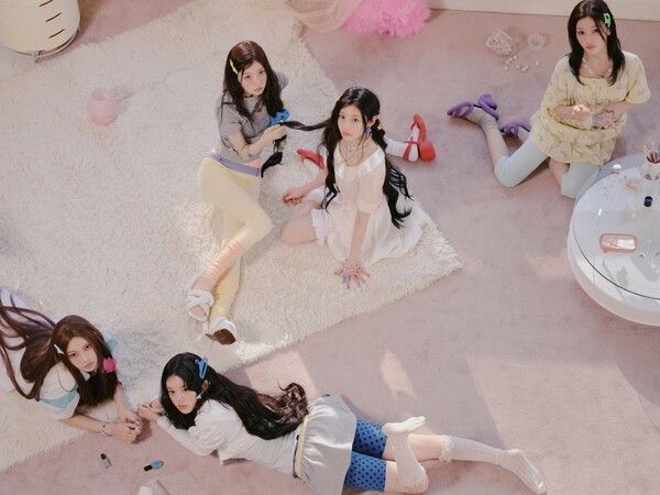 ILLIT. Photo by Belift Lab.