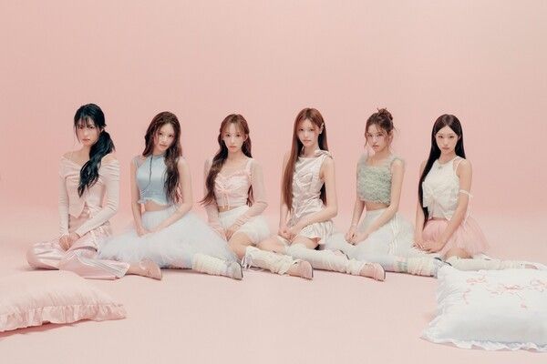 이즈나. 사진=웨이크원