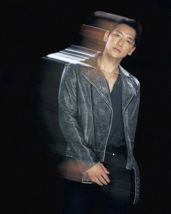 최근 넷플릭스 오리지널 시리즈 '사냥개들' 시즌2(이하 '사냥개들2')의 백정 역을 맡은 정지훈과 인터뷰를 가졌다. 사진=넷플릭스