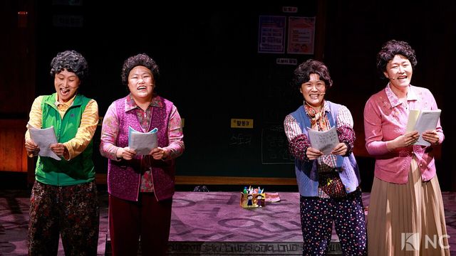 배우 김아영, 박채원, 김미려, 이예지, 하은주. 사진=김규빈 기자