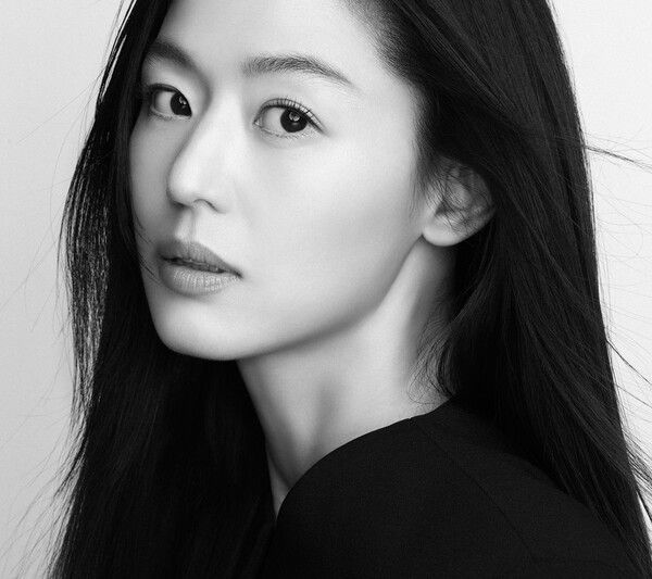 Jun Ji-hyun in The Great Flood. Photo by French Embassy in Korea.