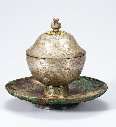 Silver cup believed to be from Baekje, excavated from the Tomb of King Muryeong in Gongju, South Chungcheong Province. Photo by National Museum of Korea