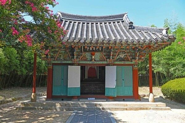 Chunhyang Shrine. Photo by Korea Tourism Organization.