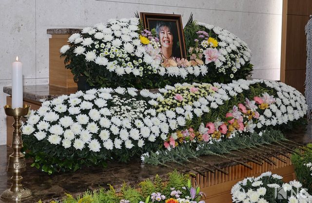 가수 옥희(본명 김광숙)의 빈소가 21일 오후 서울 송파구 서울아산병원 장례식장 22호에 마련됐다. 사진=사진공동취재단