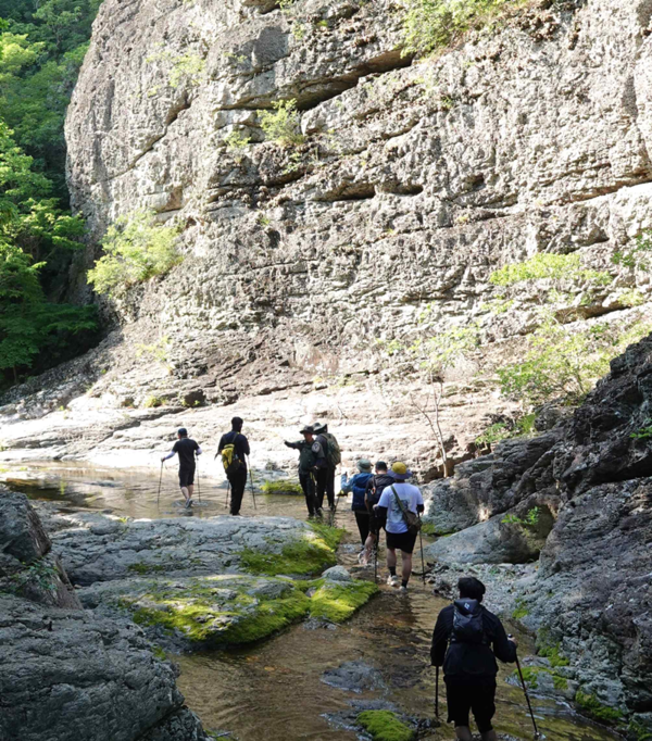 Juwangsan Valley Splash Trek. Photo courtesy of the Ministry of Climate, Energy and Environment