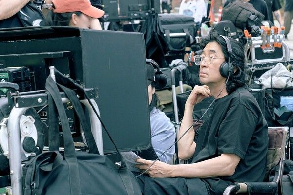 Notes from the Last Row. Photo courtesy of Netflix.