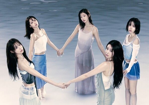 LE SSERAFIM 正規2集「PUREFLOW」pt.1 YUSU LILYバージョン コンセプトフォト。写真=SOURCE MUSIC