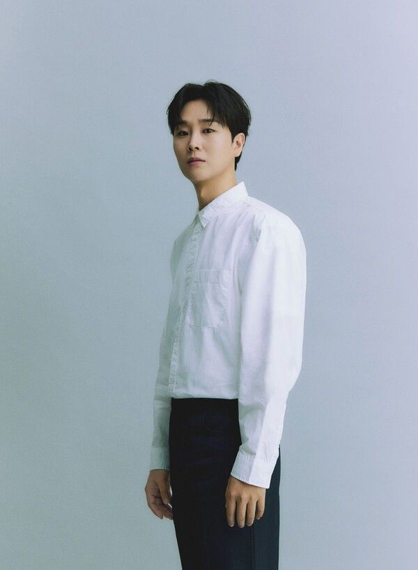 가수 송민준. 사진=그레이스이엔엠