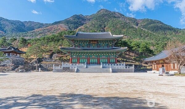 Sancheong Donguibogam Village. Photo by Korea Tourism Organization.