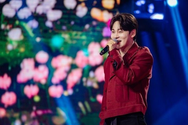 歌手 Park Seo-jin. 写真=Road Show Entertainment