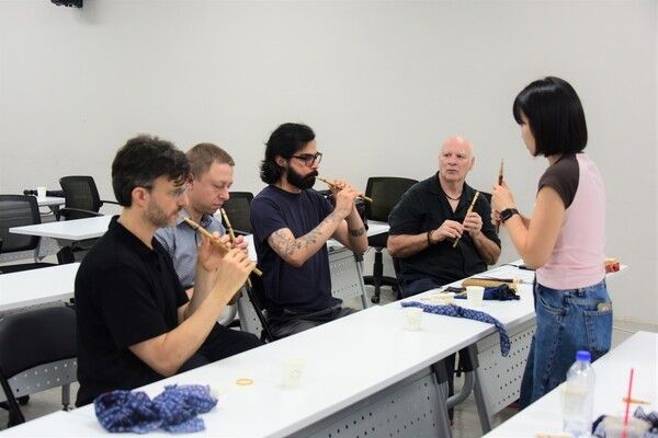 Participants receive piri instruction during the international training program. Photo courtesy of the National Gugak Center.
