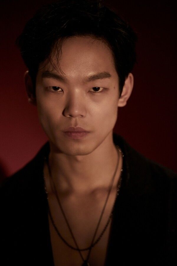 배우 이정현이 오는 31일 첫 공개될 엠넷플러스 오리지널 '숨바꼭질2' 스토리텔러로 나선다 . 사진=엠넷플러스(Mnet Plus)