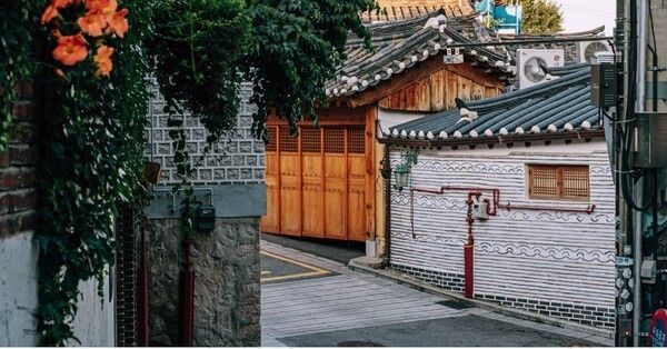 Bukchon Hanok Village in Seoul. Photo courtesy of the Seoul Metropolitan Government.
