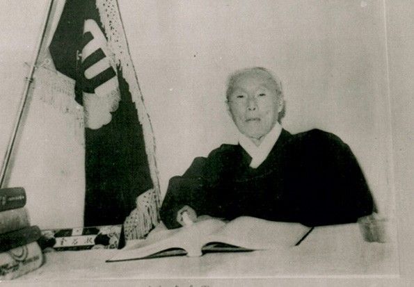 Kim Chang-sook during his tenure as president of Sungkyunkwan University. Photo courtesy of the Simsan Kim Chang-sook Memorial Association