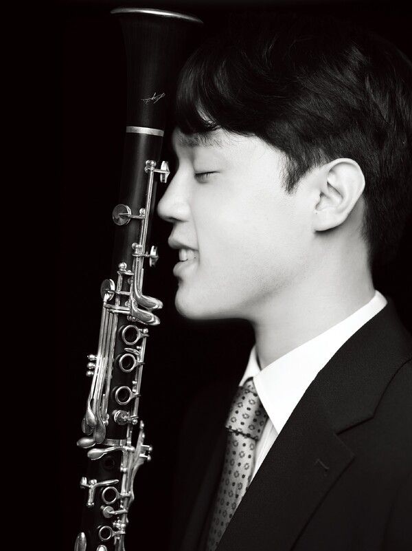 Clarinetist Gilwoo Kim. Photo courtesy of G-Clef.
