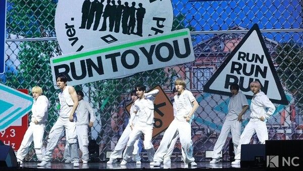 AHOF. Photo courtesy of Kim Kyubin.