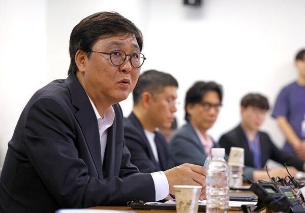 최휘영 문화체육관광부 장관은 8일 서울 종로구 국립현대미술관 서울관에서 열린 ‘음악산업 생태계 강화를 위한 현장간담회’를 하고 있다. 사진=문화체육관광부