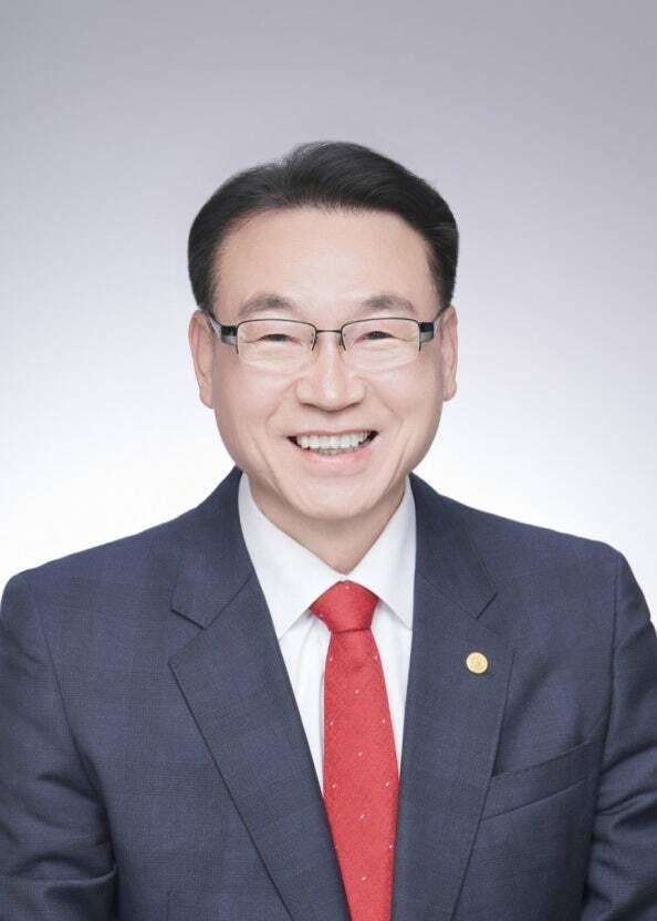 권혁중 충주문화관광재단 이사장. 사진=충주시