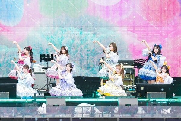 CUTIE STREET at the 2026 Weverse Con Festival. Photo courtesy of HYBE