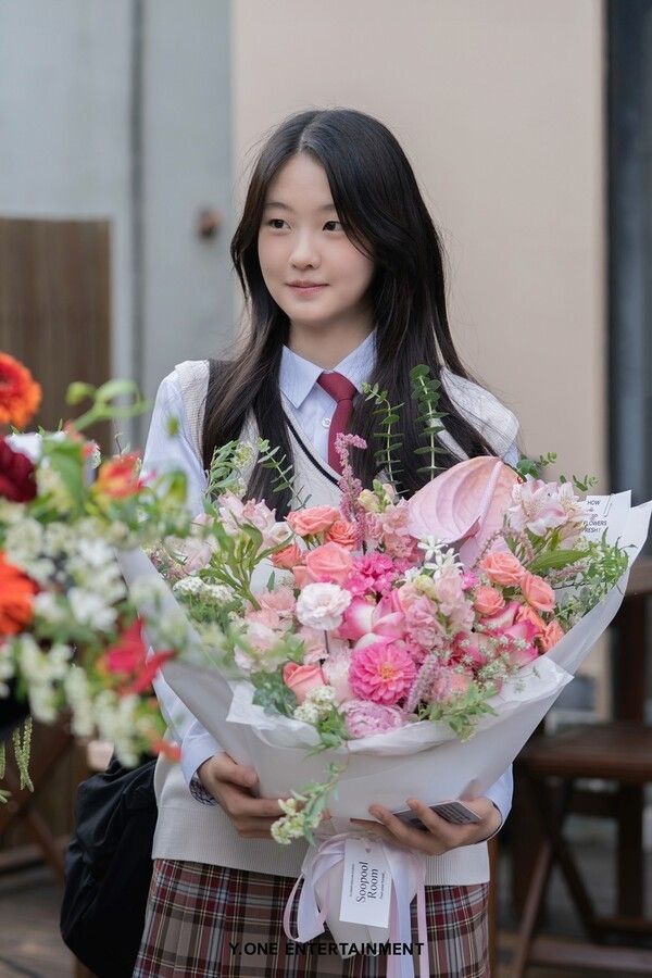 Seo Soo-min in ‘Manager Kim.’ Photo courtesy of Y One Entertainment